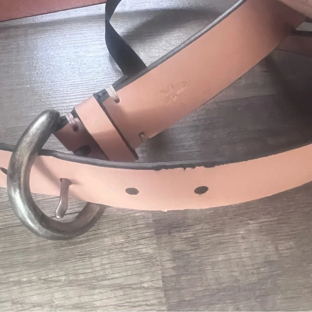 Frye EUC Blush 100% Leather Belt‎ Bag Size S/M